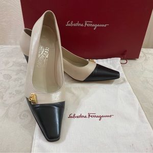 👠 Salvatore Ferragamo Two tone Pumps👠